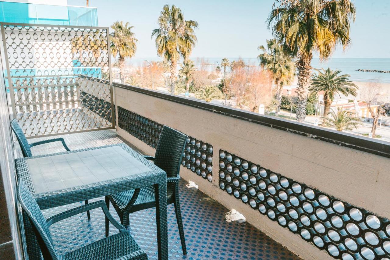 Hotel Continental San Benedetto del Tronto Dış mekan fotoğraf
