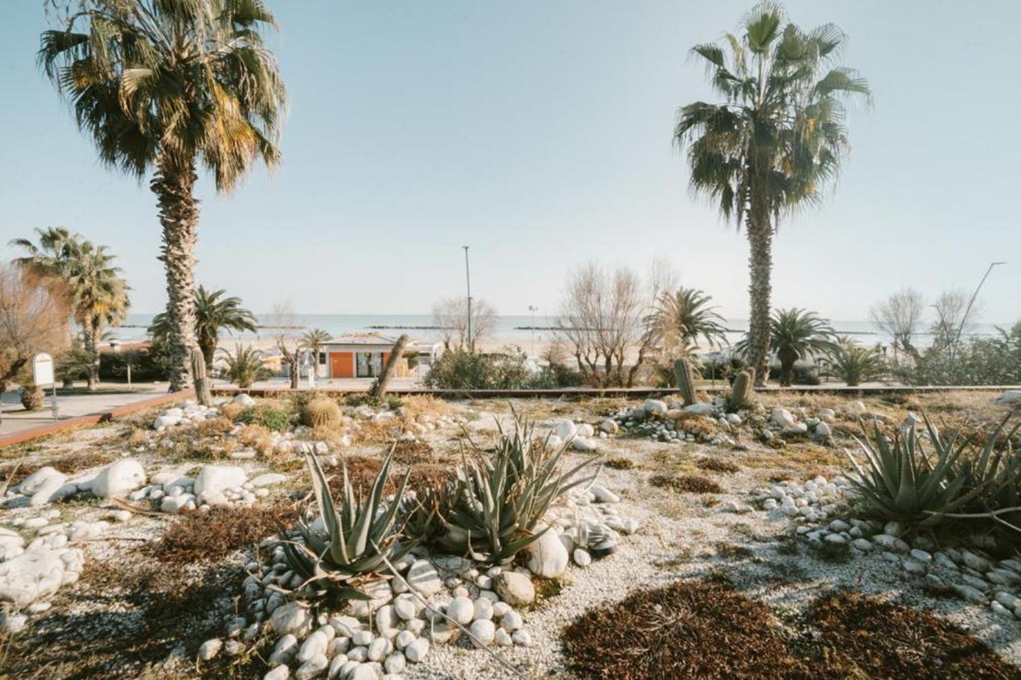 Hotel Continental San Benedetto del Tronto Dış mekan fotoğraf