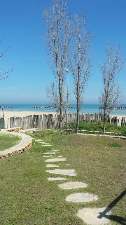 Hotel Continental San Benedetto del Tronto Dış mekan fotoğraf