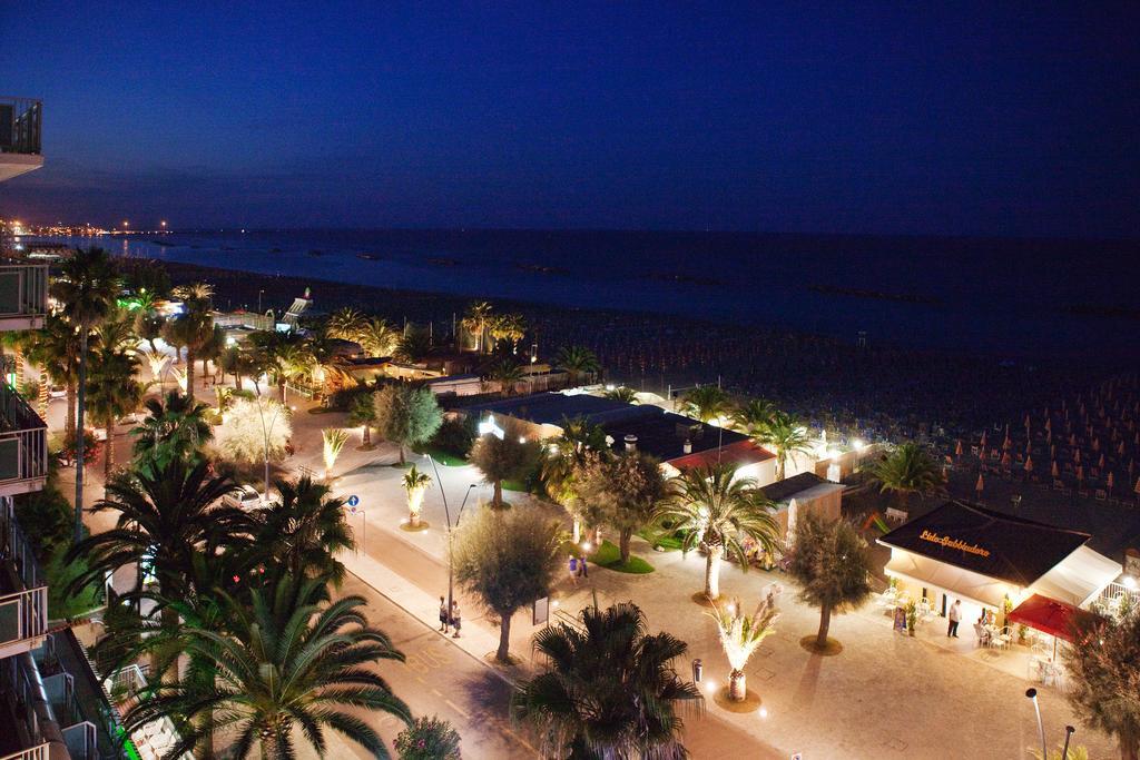 Hotel Continental San Benedetto del Tronto Oda fotoğraf