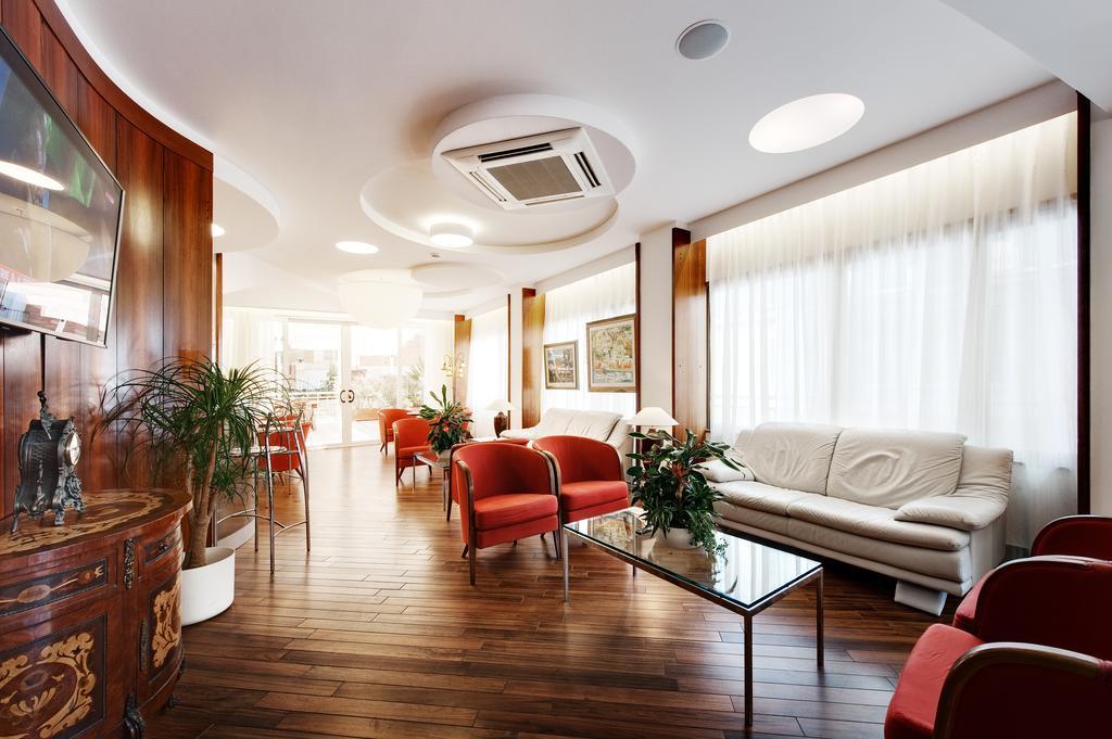 Hotel Continental San Benedetto del Tronto Dış mekan fotoğraf