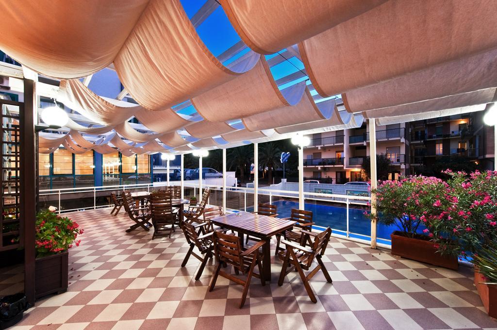 Hotel Continental San Benedetto del Tronto Dış mekan fotoğraf